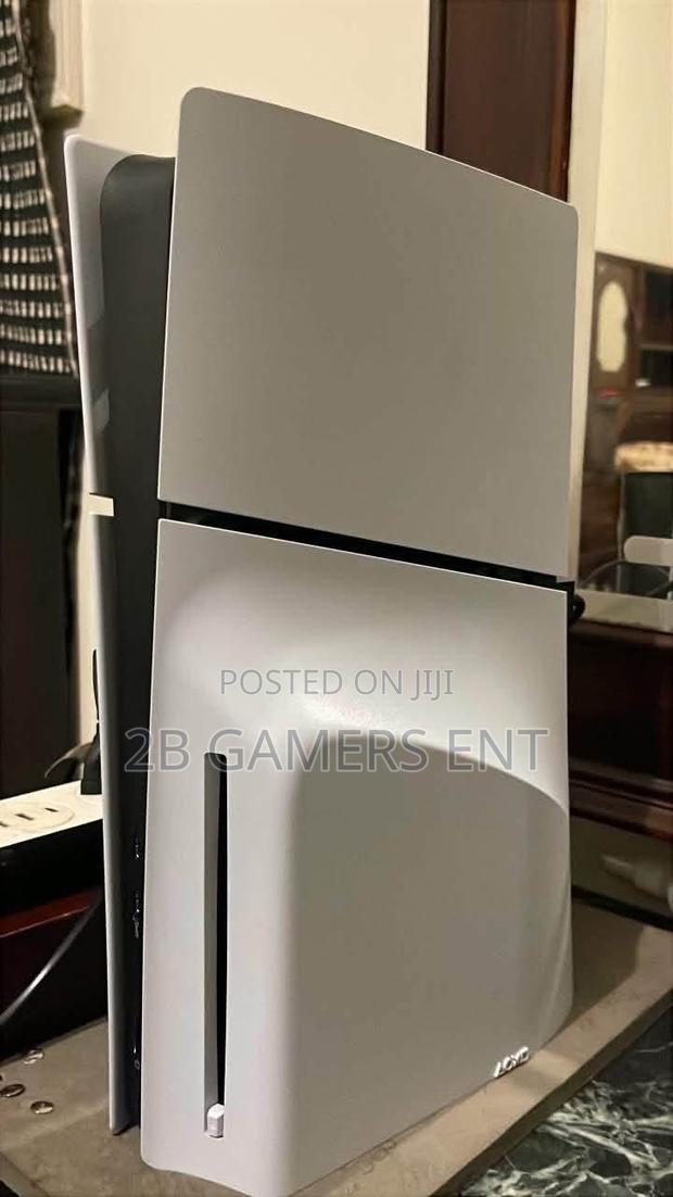 6 Months Rarely Used Ps5 Slim Console - thumbnail 4