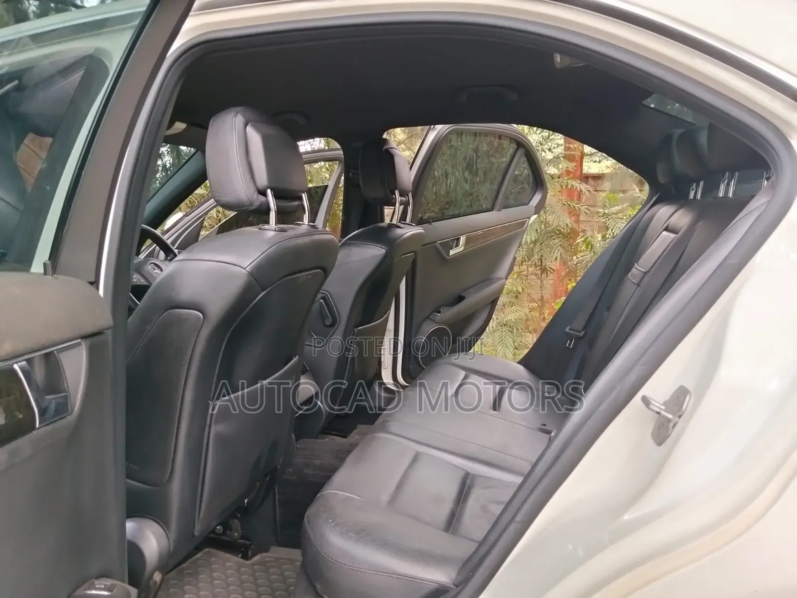 Mercedes-Benz C200 2007 White
