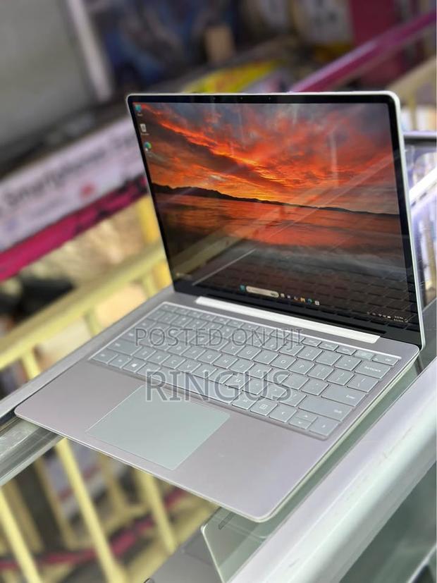 New Laptop Microsoft Surface Go 8GB Intel Core i5 SSD 256GB - thumbnail 3