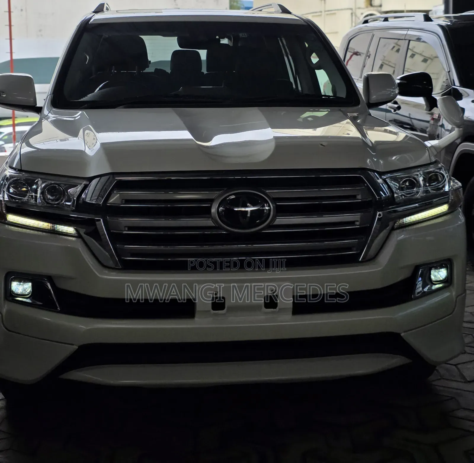 Toyota Land Cruiser 2019 White