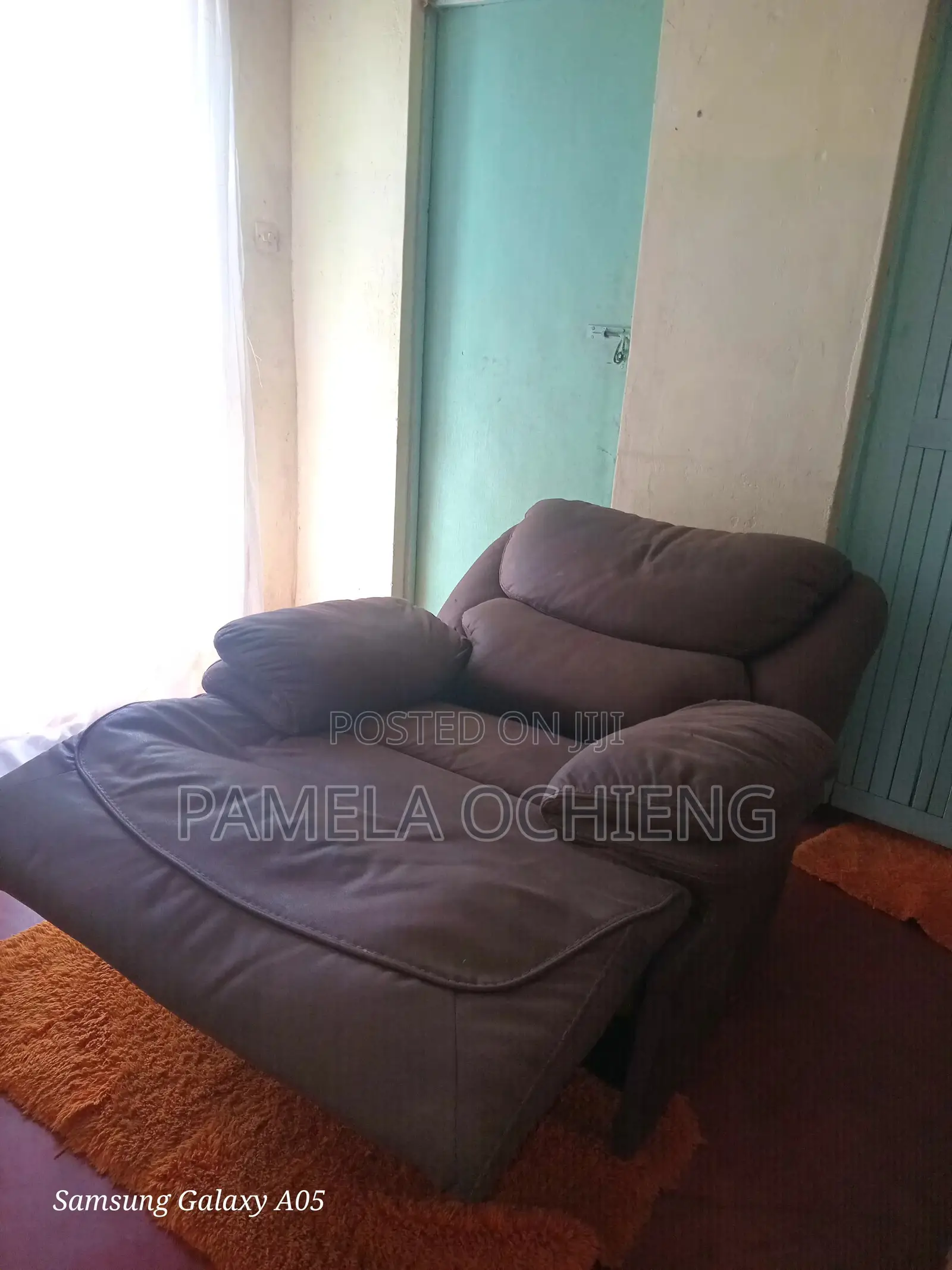 Recliner Seat