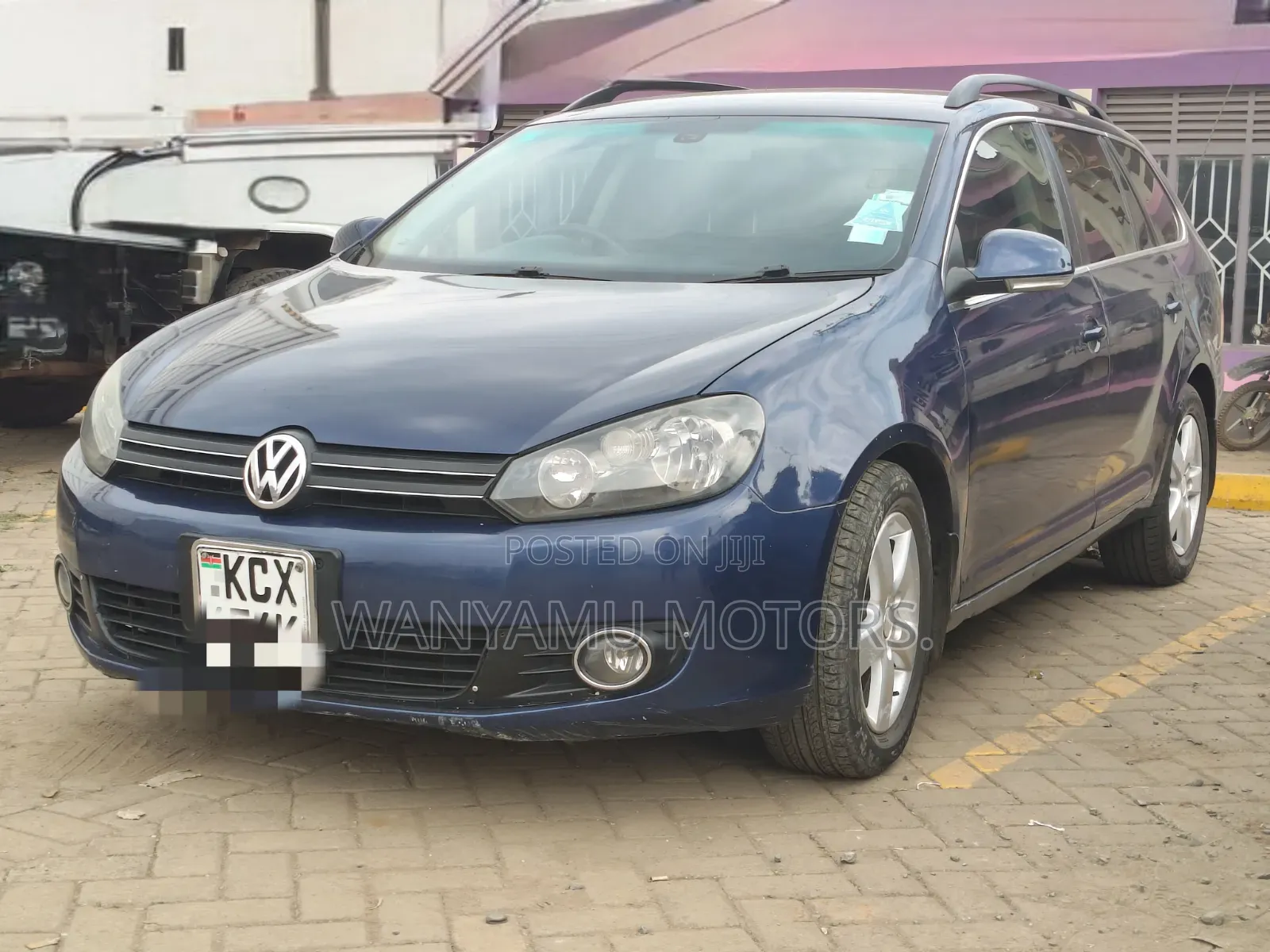 Volkswagen Golf 2012 Blue