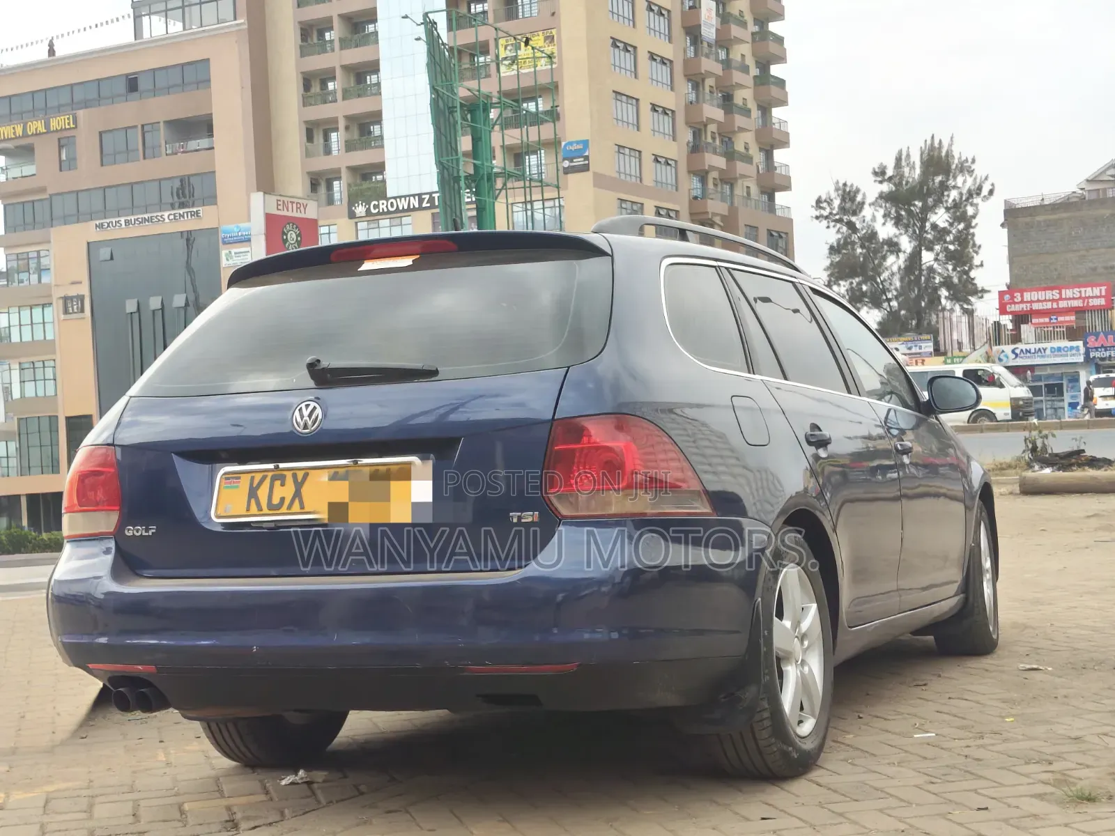 Volkswagen Golf 2012 Blue