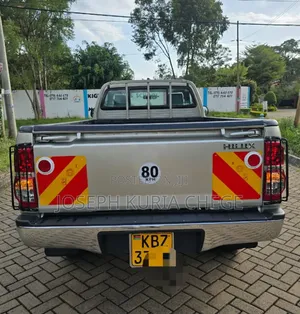 Toyota Hilux Single Cab Pickup 4wd Manual Diesel 4×4