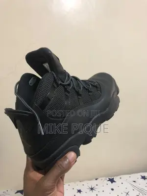 Jordan Air Sneakes