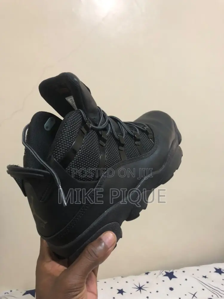 Jordan Air Sneakes