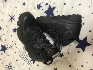 Jordan Air Sneakes