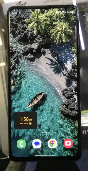 New Samsung Galaxy S20 FE 5G SD865 128 GB