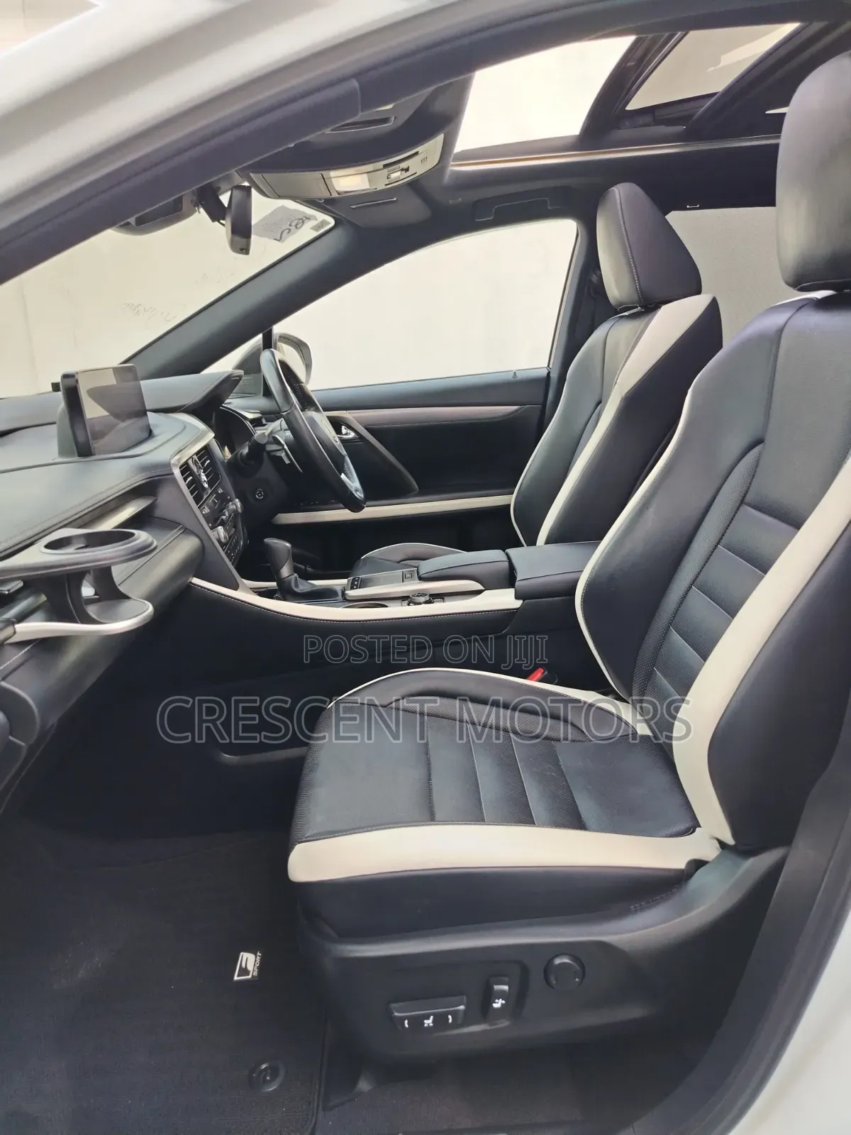 Lexus RX 2019 Pearl