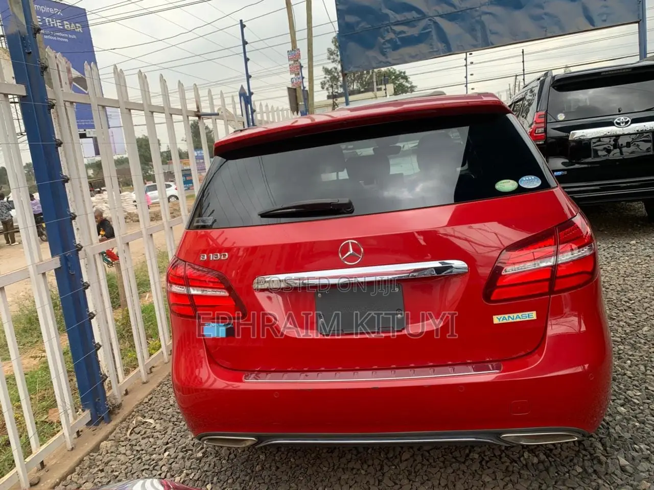 Mercedes-Benz GLA-Class 2017 Red