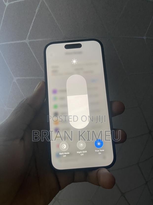 Apple iPhone 15 128 GB Black - thumbnail 2