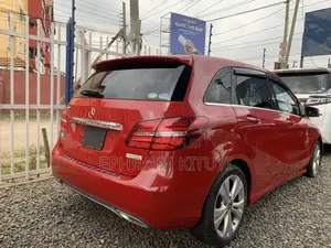Mercedes-Benz GLA-Class 2017 Red