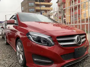 Mercedes-Benz GLA-Class 2017 Red