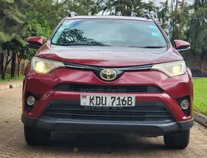 Toyota RAV4 2018 Red