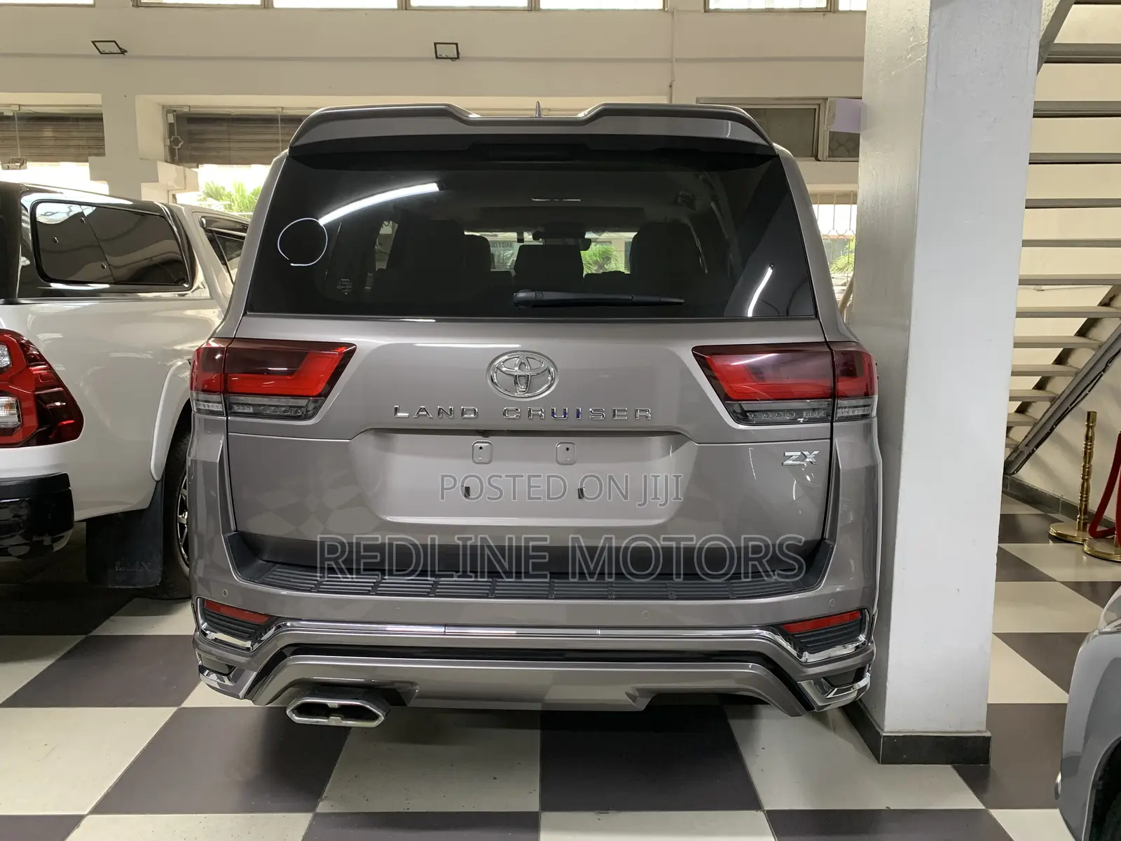 Toyota Land Cruiser LC300 2023 Ivory