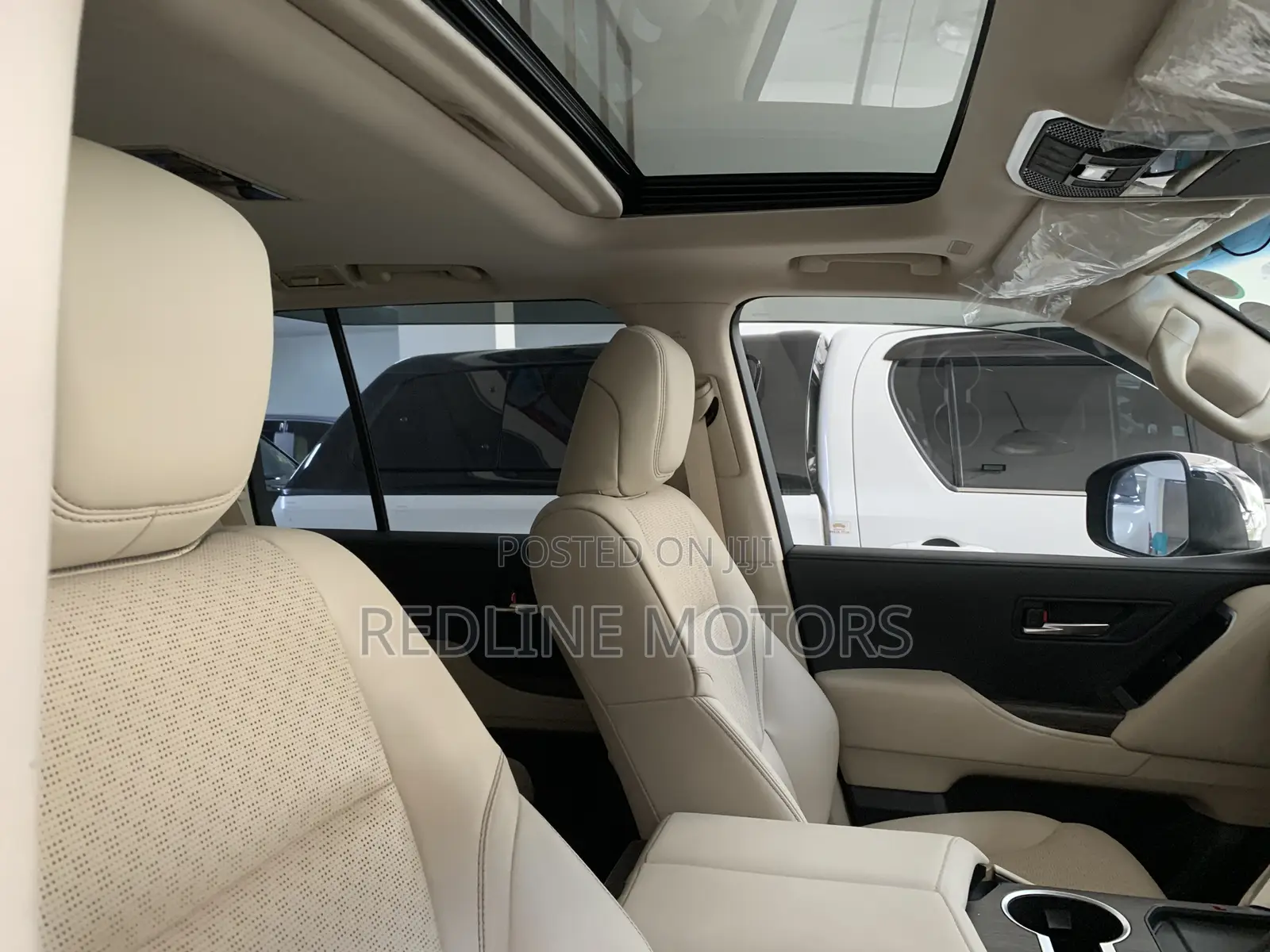 Toyota Land Cruiser LC300 2023 Ivory