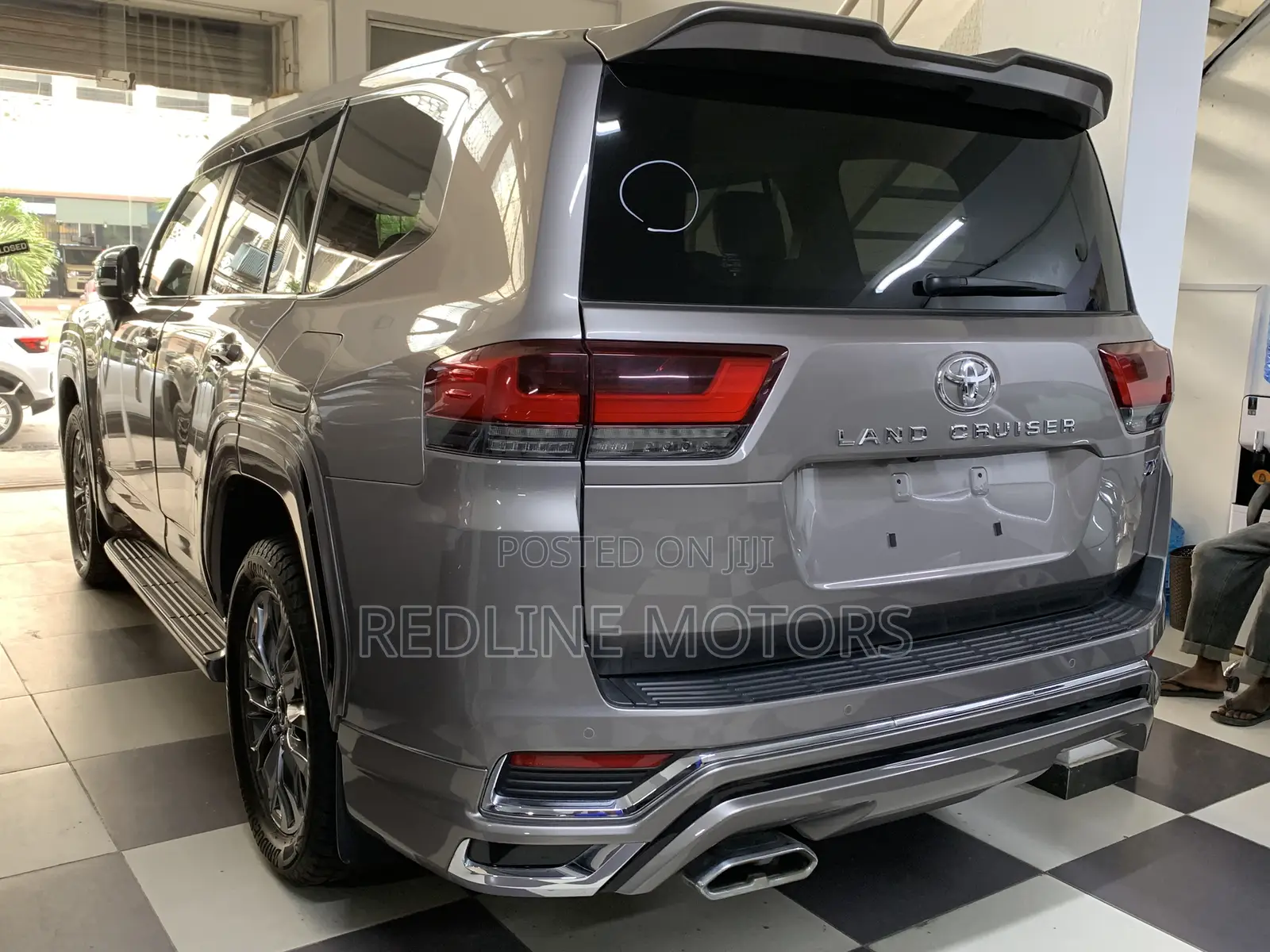 Toyota Land Cruiser LC300 2023 Ivory