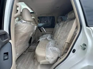 Toyota Land Cruiser Prado 2022 Pearl