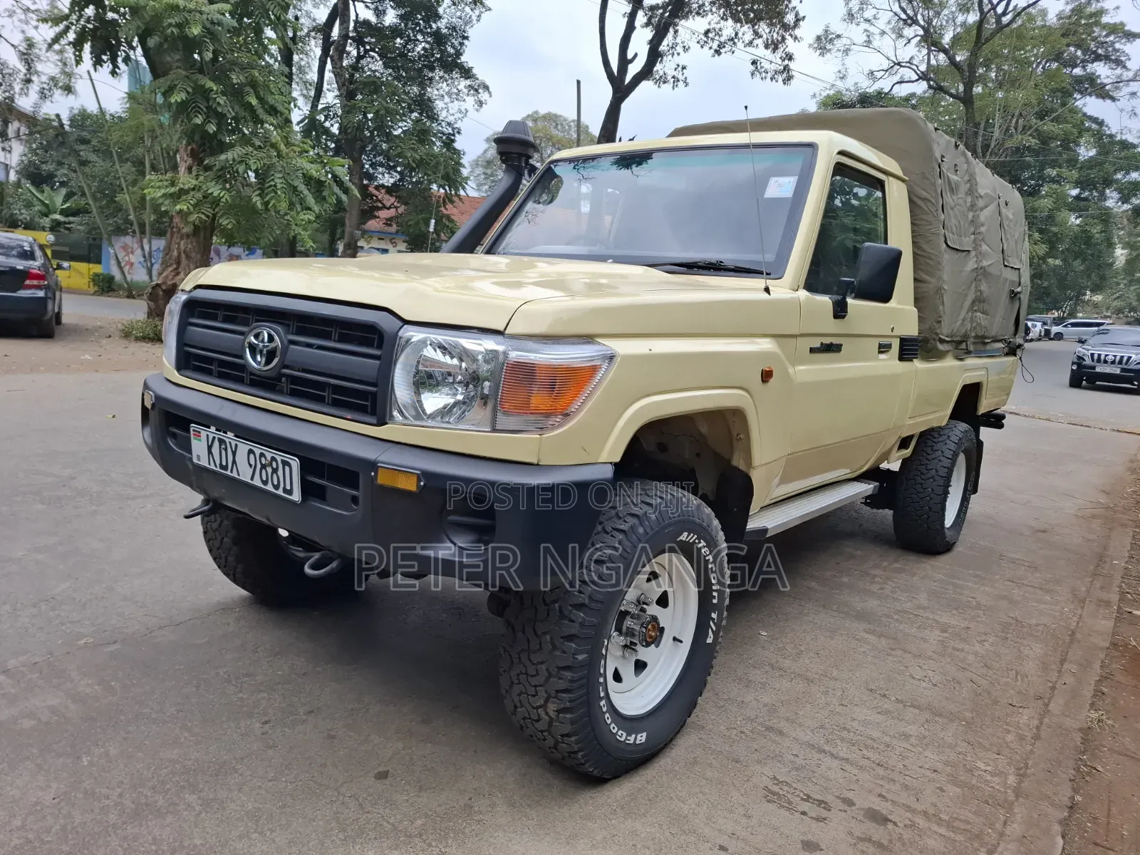 Toyota Land Cruiser 2005 Beige