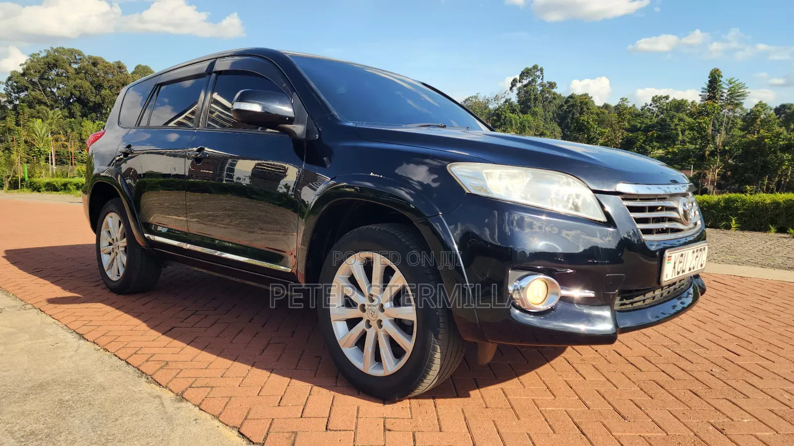 Toyota Vanguard 2012 Black