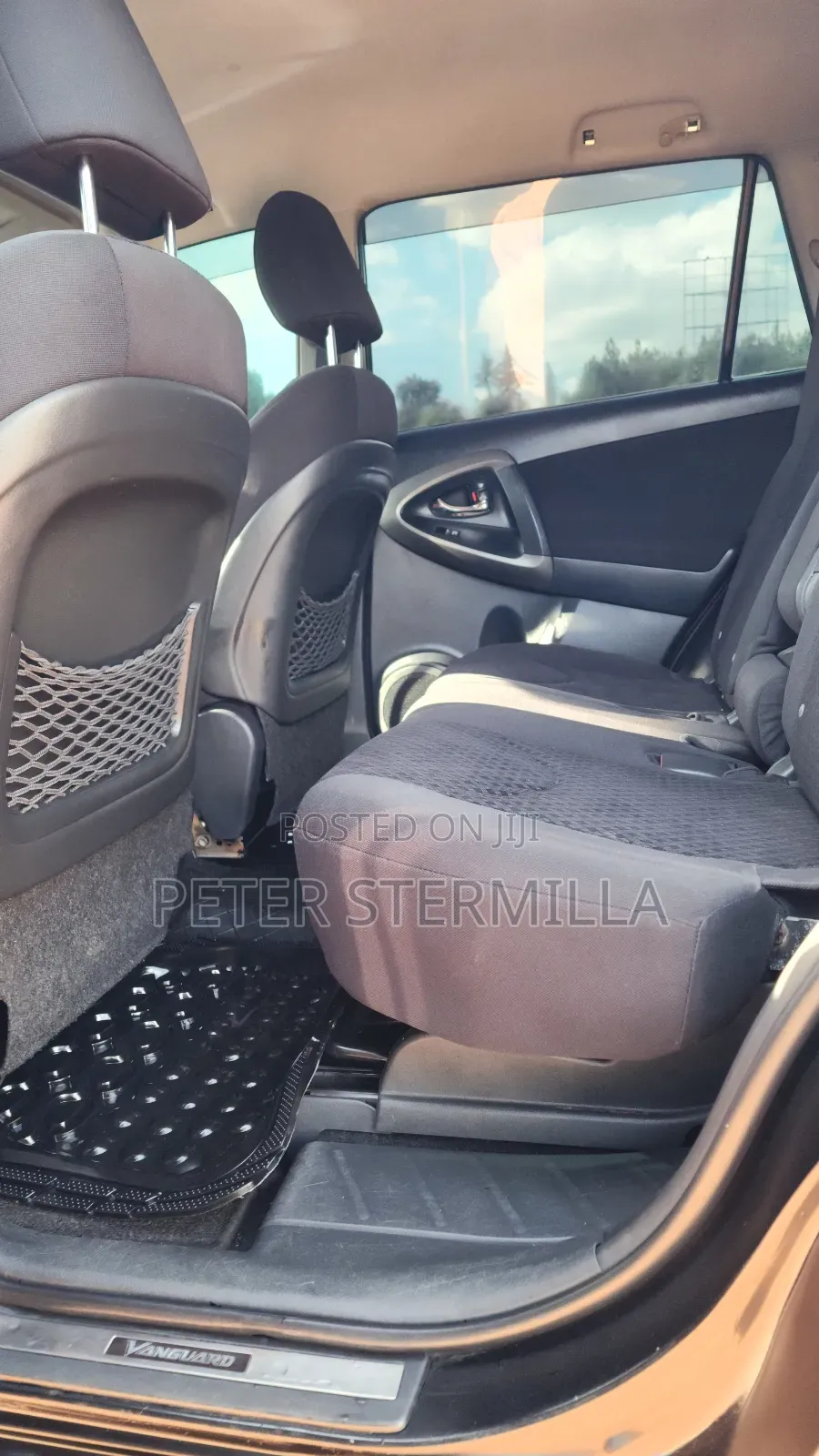 Toyota Vanguard 2012 Black