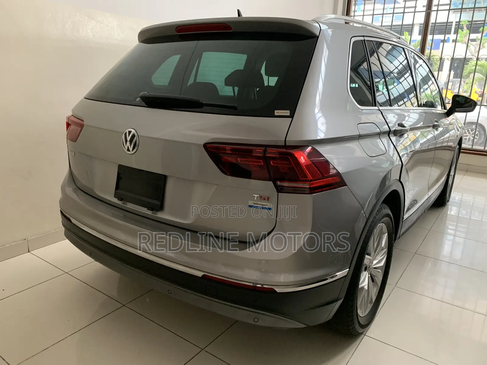 Volkswagen Tiguan 2019 Silver