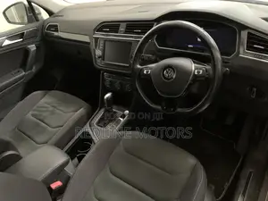 Volkswagen Tiguan 2019 Silver