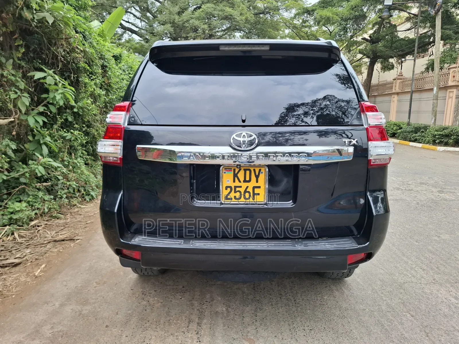 Toyota Land Cruiser Prado 2011 Black