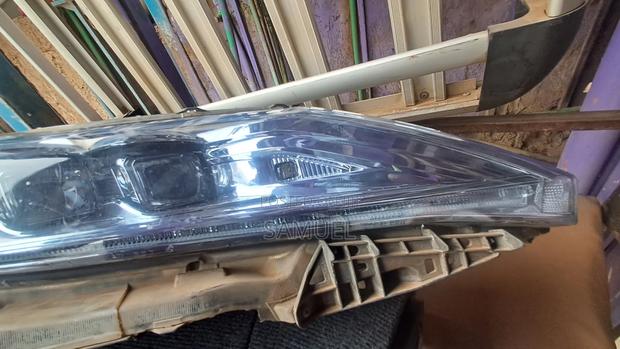 Harrier Headlight - main view