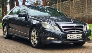 Mercedes-Benz C200 2010 Black