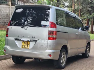 Toyota Noah 2003 Silver
