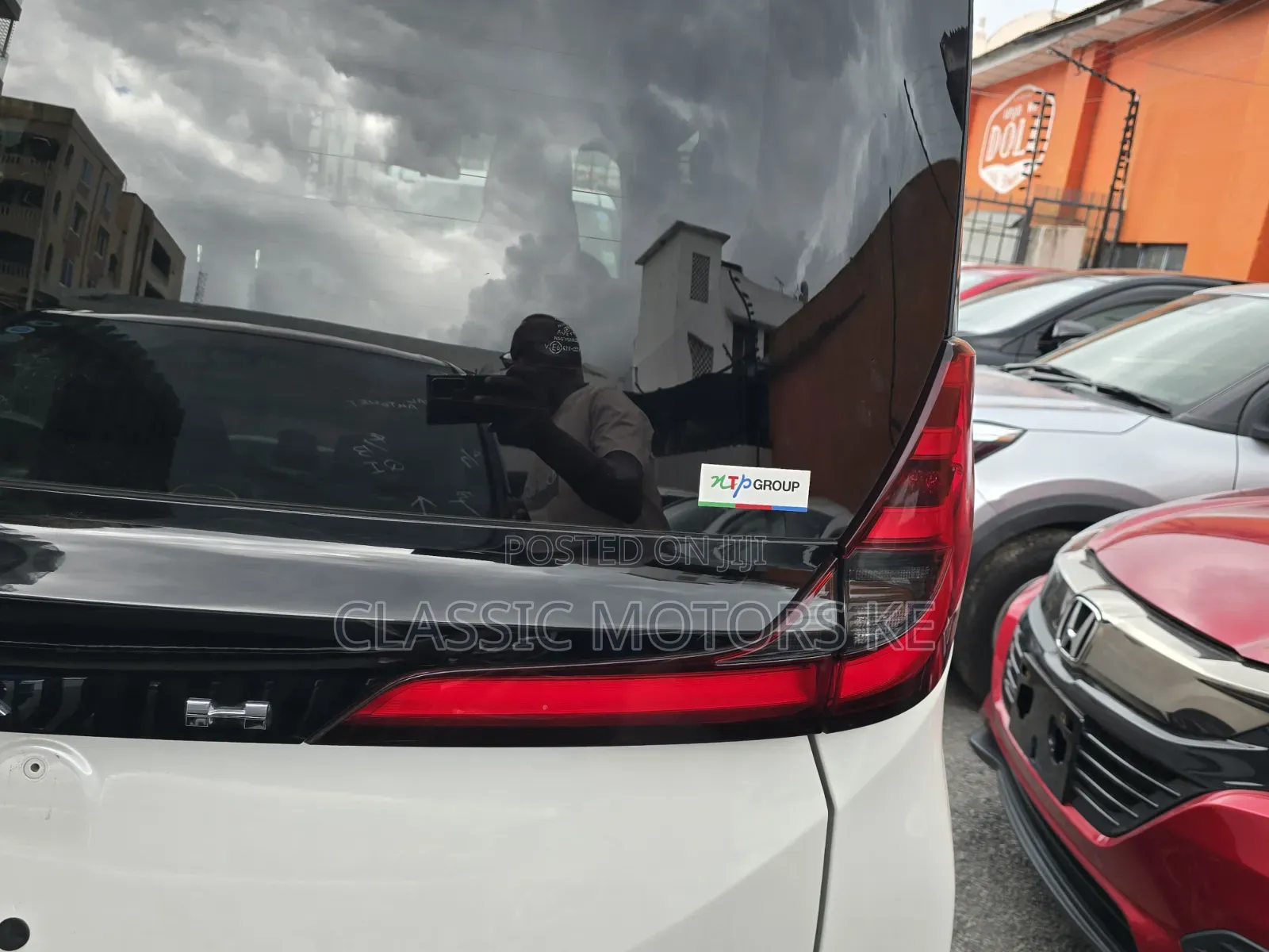 Toyota Noah 2022 White