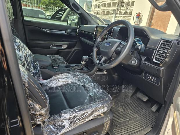 Ford Ranger Wildtrak 2023 Black - thumbnail 15