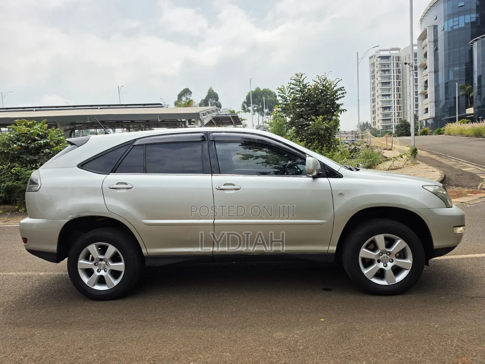 Toyota Harrier 2005 Silver