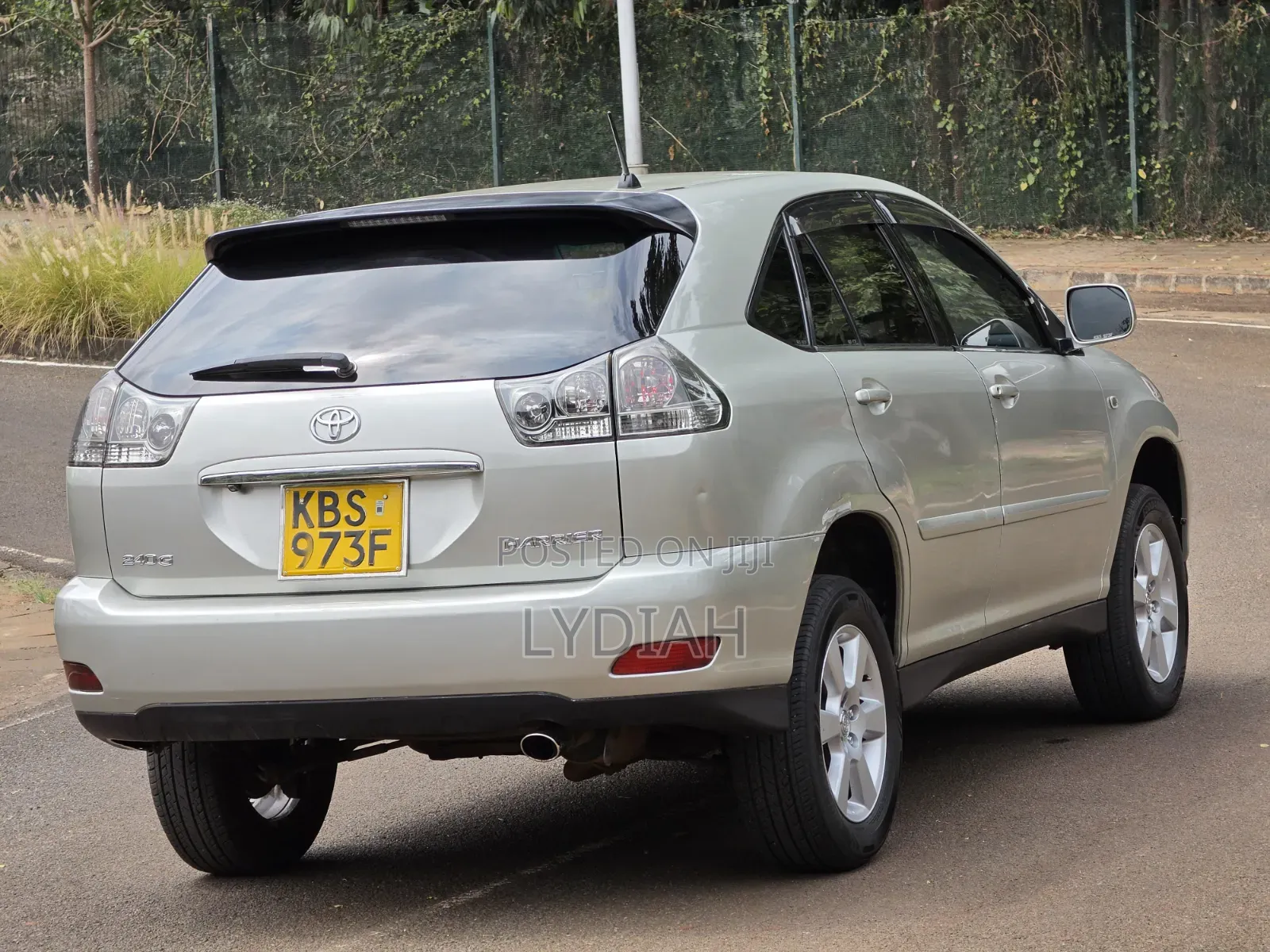 Toyota Harrier 2005 Silver
