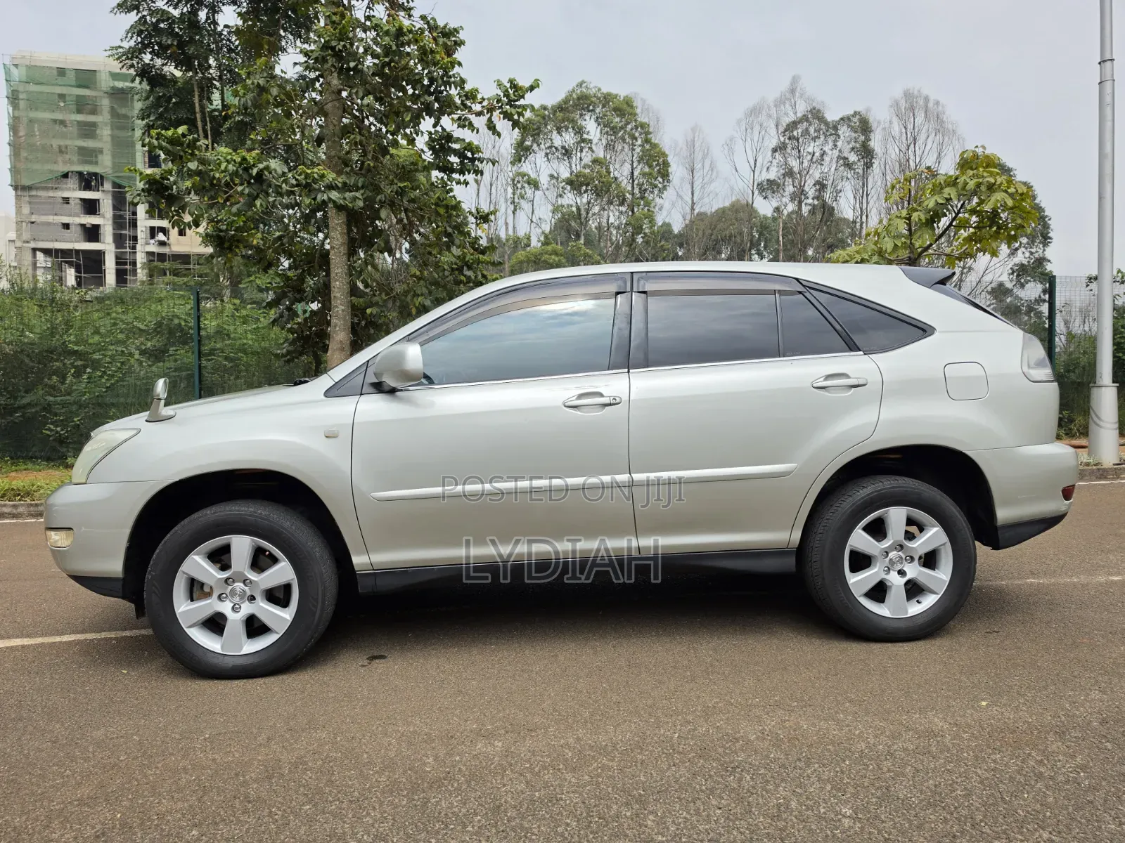 Toyota Harrier 2005 Silver