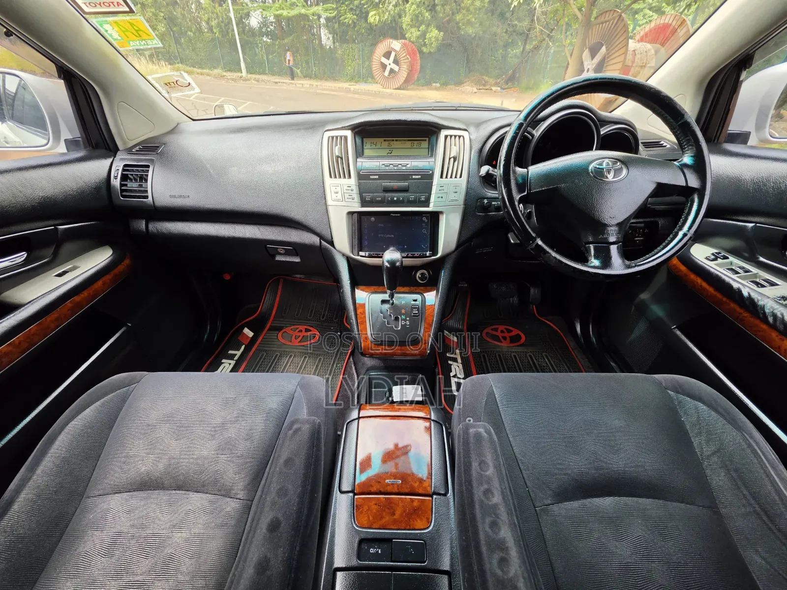 Toyota Harrier 2005 Silver