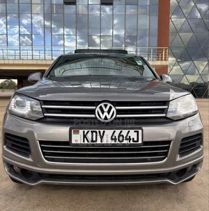 Volkswagen Touareg 2014 Gray