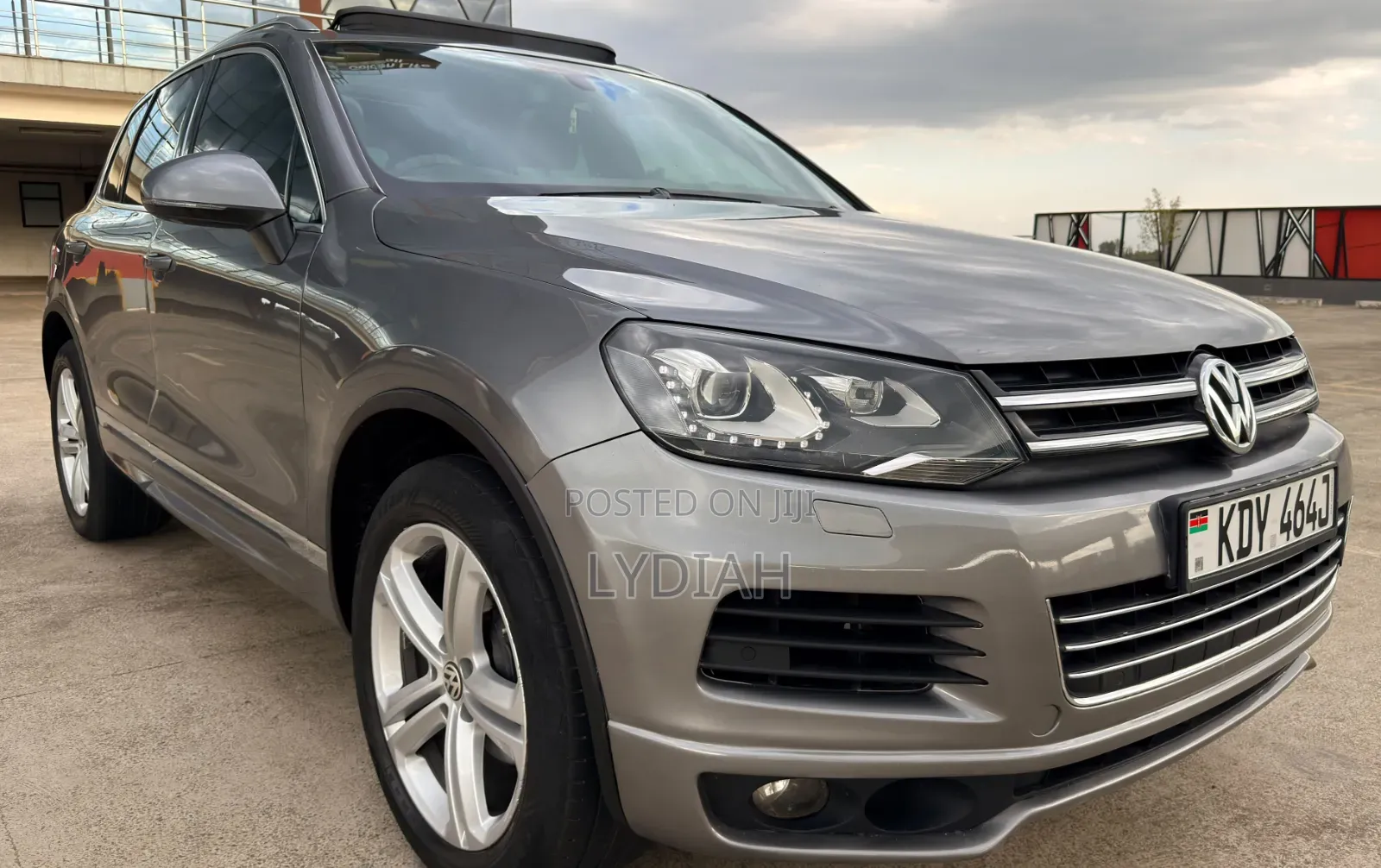 Volkswagen Touareg 2014 Gray