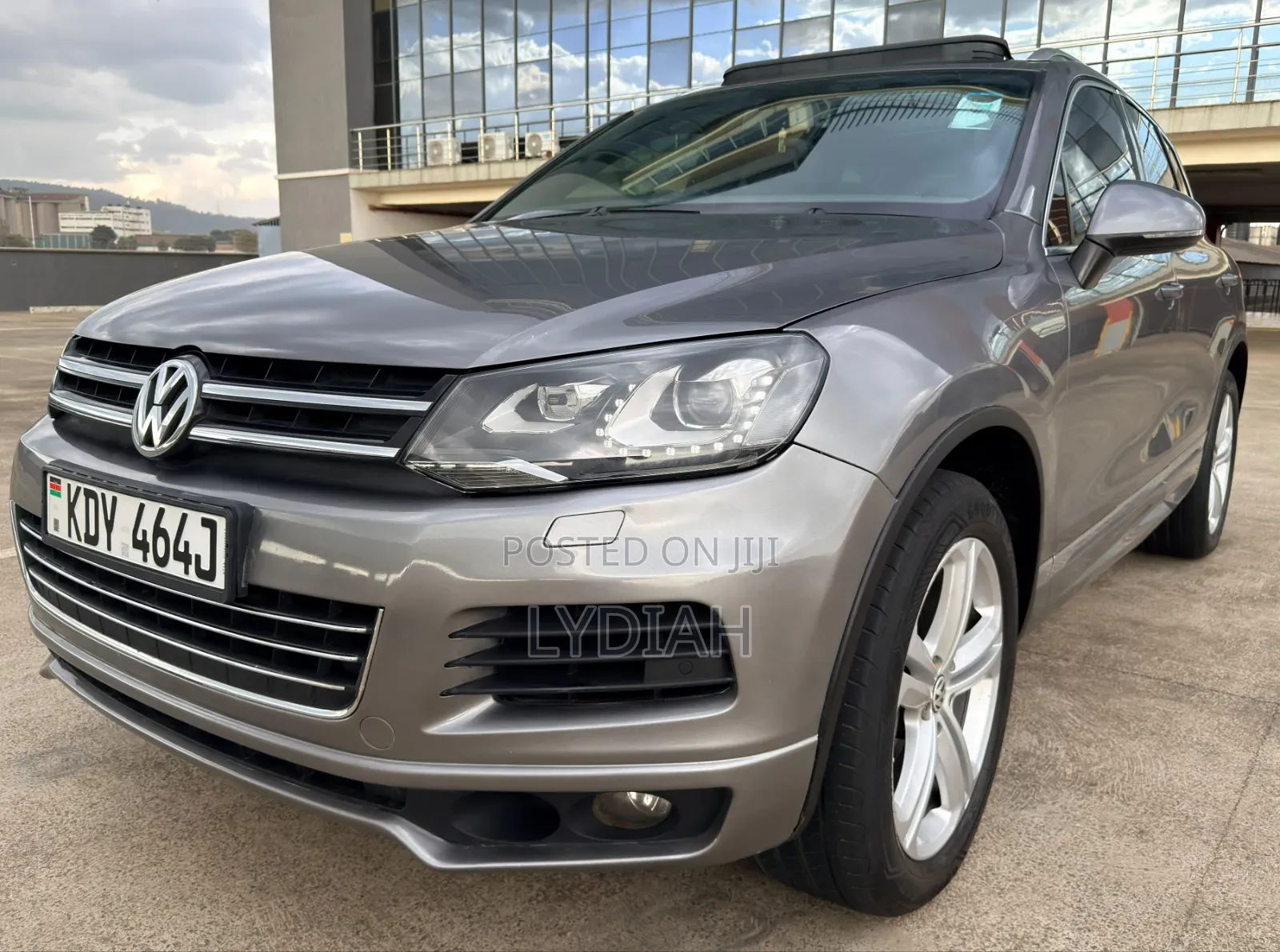 Volkswagen Touareg 2014 Gray