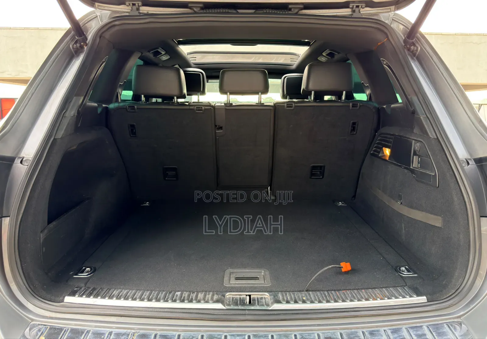 Volkswagen Touareg 2014 Gray