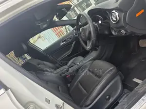 Mercedes-Benz GLA-Class 2017 White