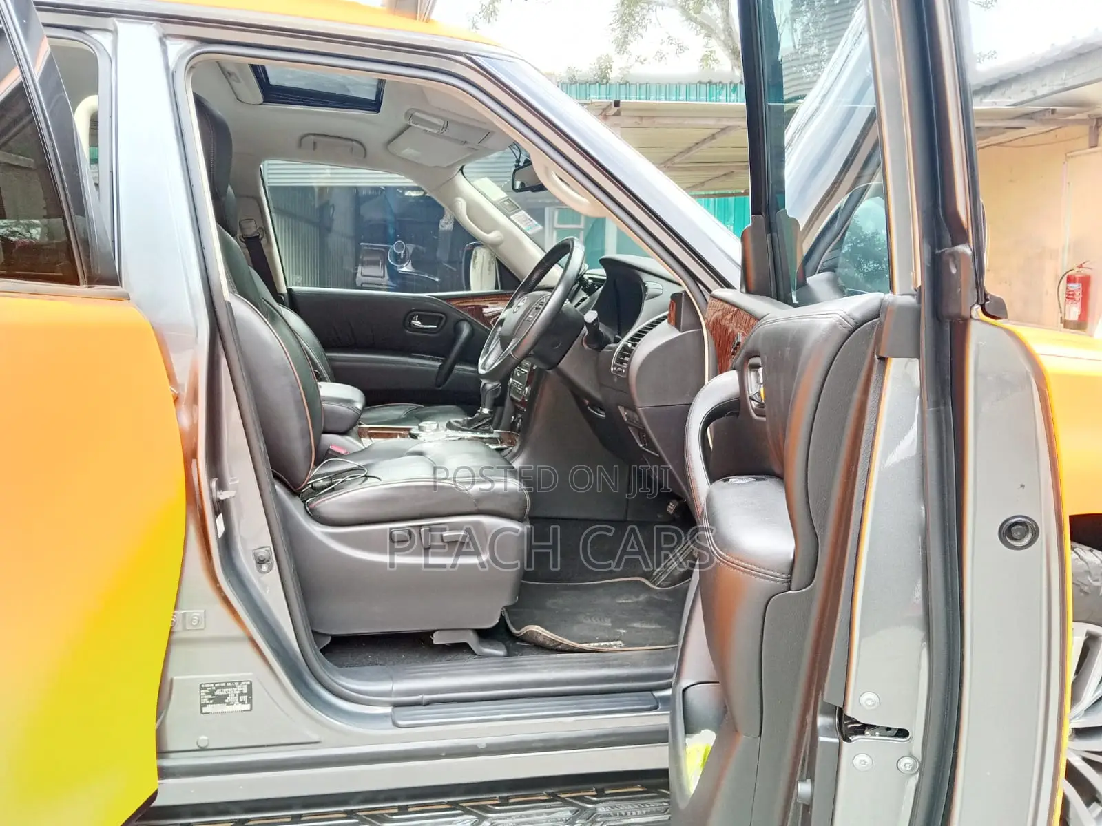 Nissan Patrol 2022 Orange