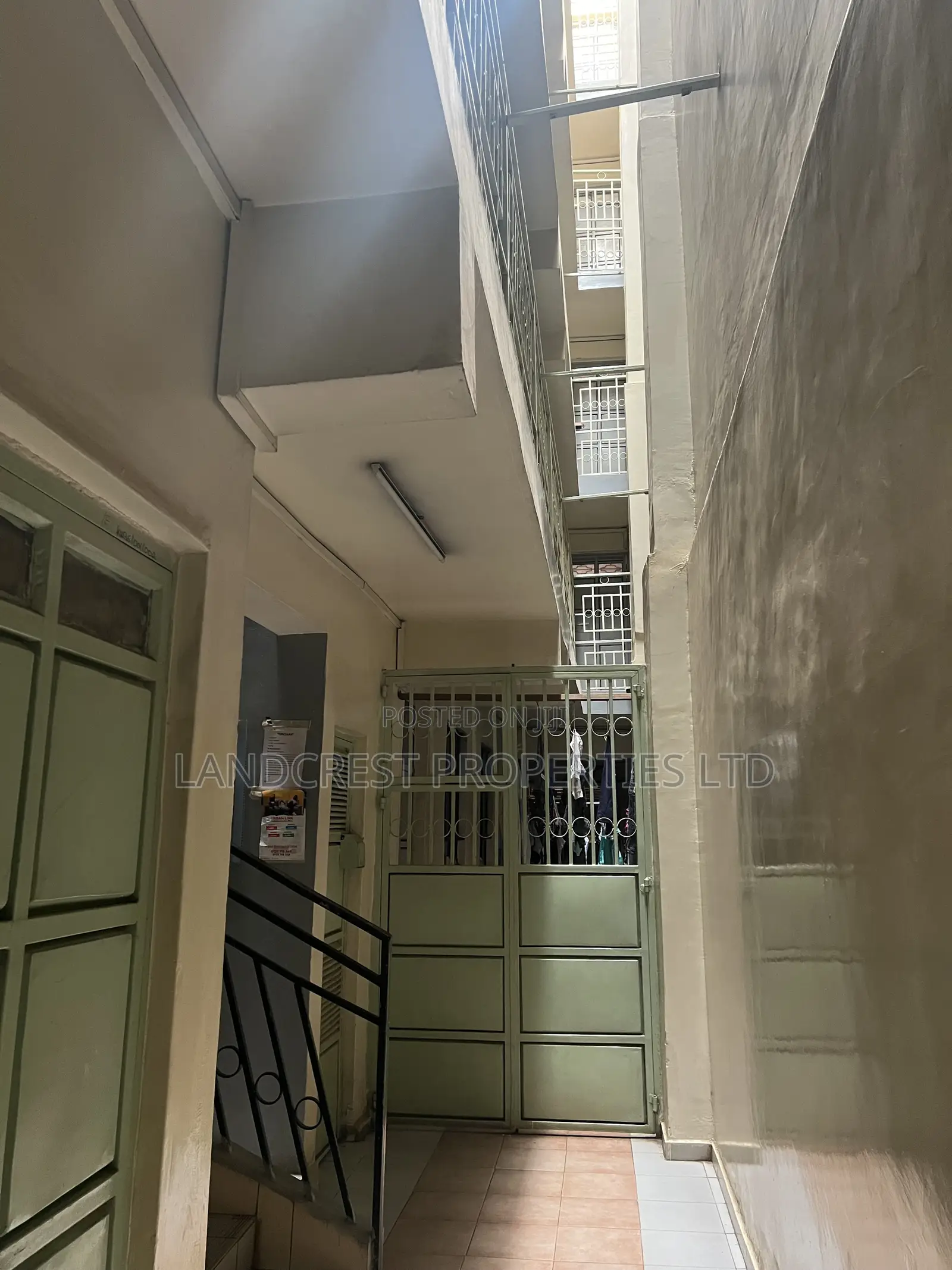 2bdrm Block of Flats in Kasarani for sale