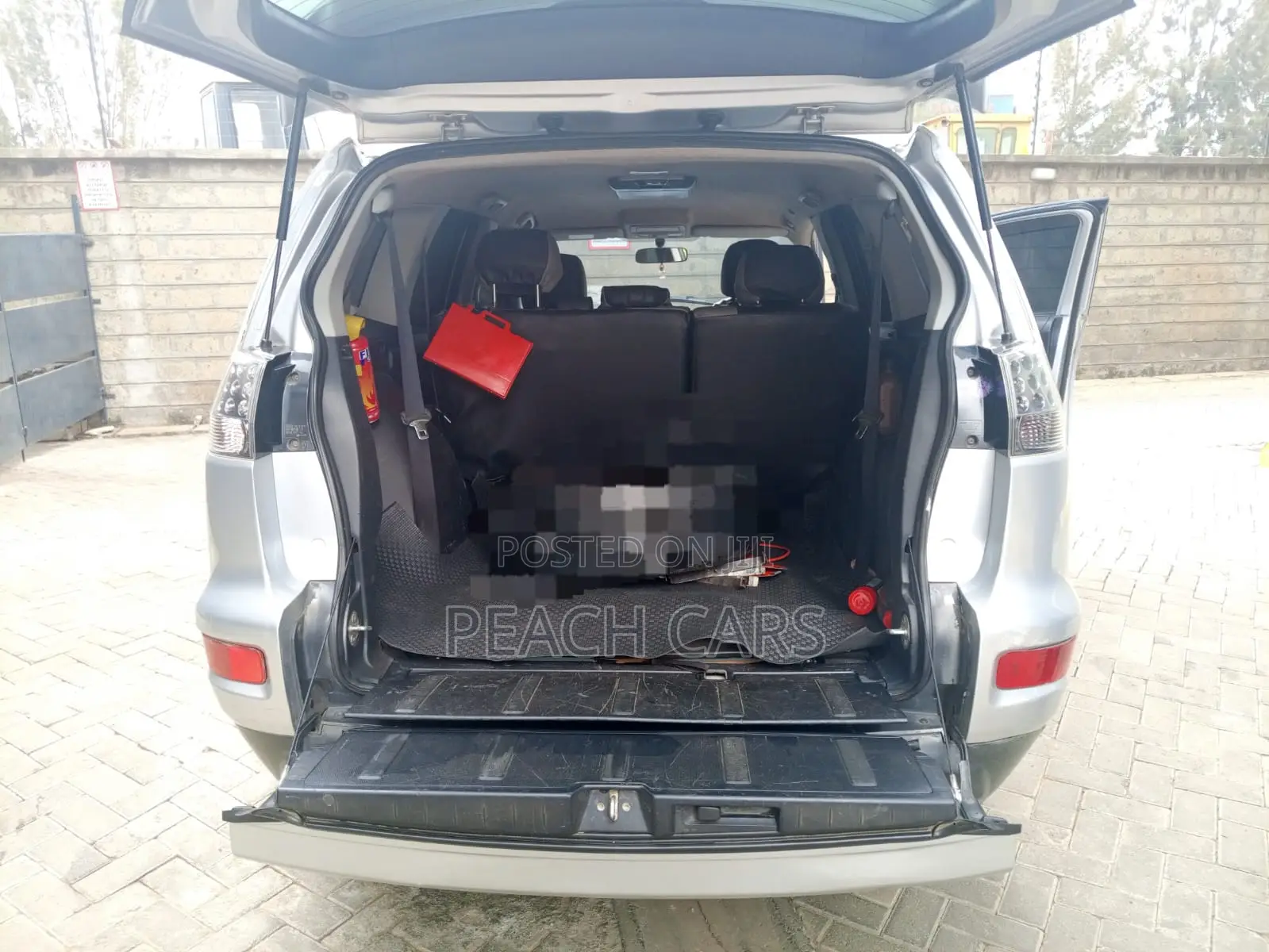 Mitsubishi Outlander 2011 Silver