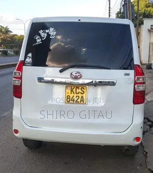 Toyota Noah 2011 White