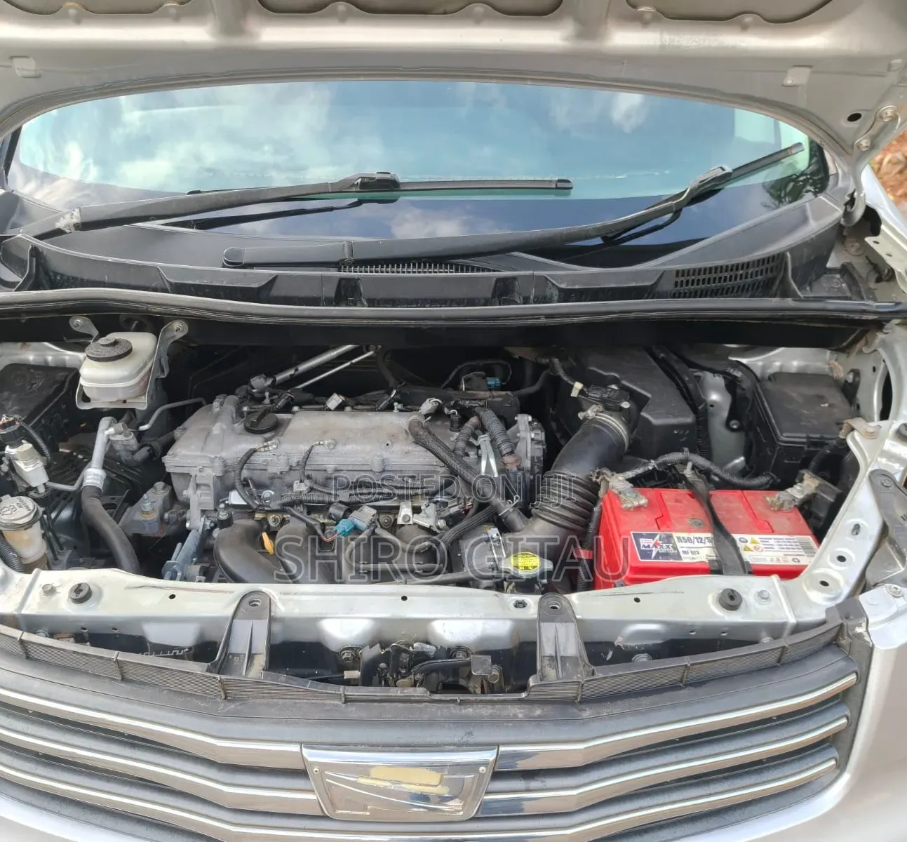 Toyota Noah 2013 Silver