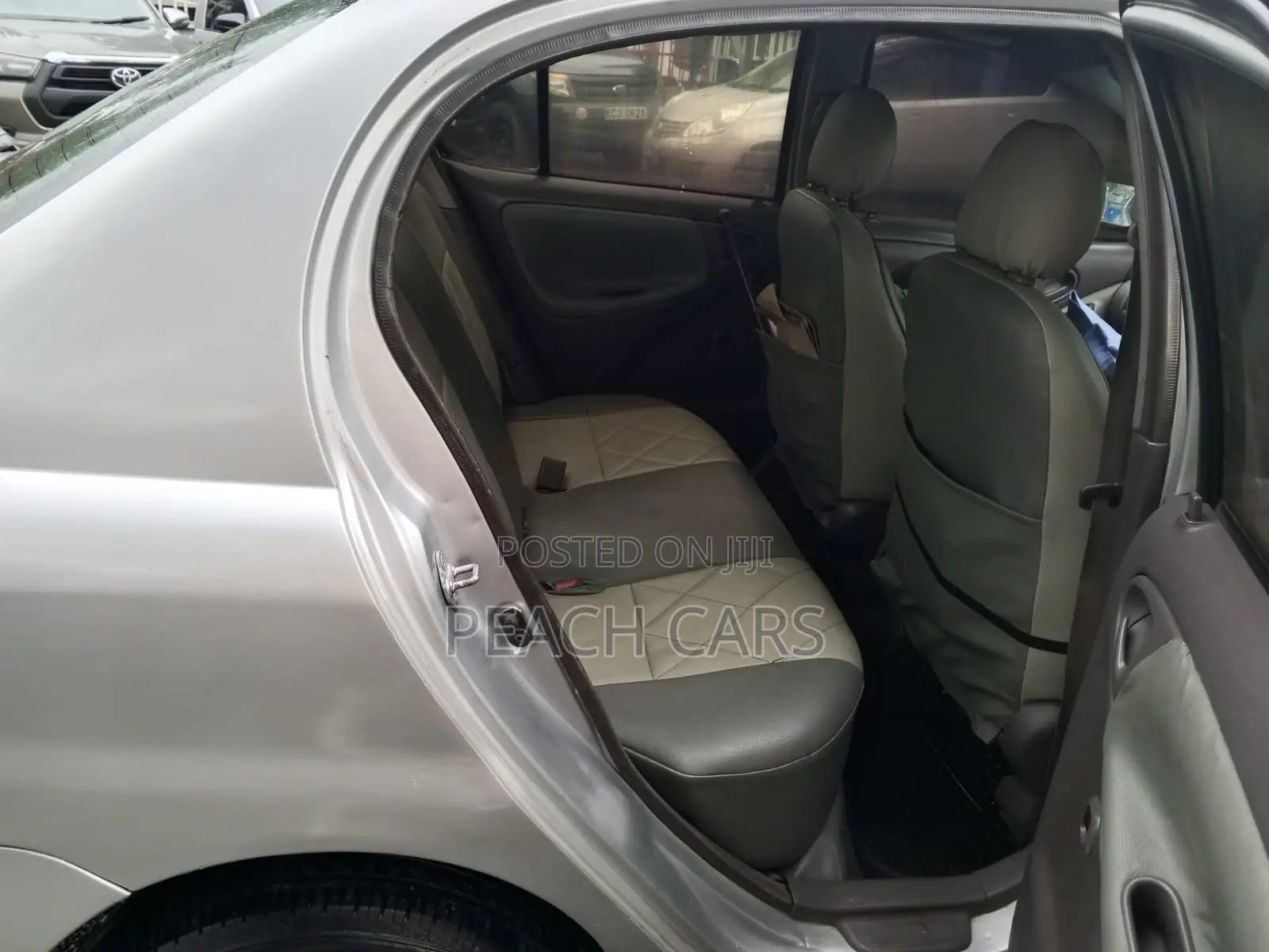 Toyota Platz 2001 Silver