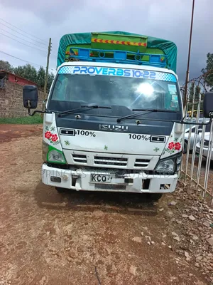 Isuzu NMR 2018 White