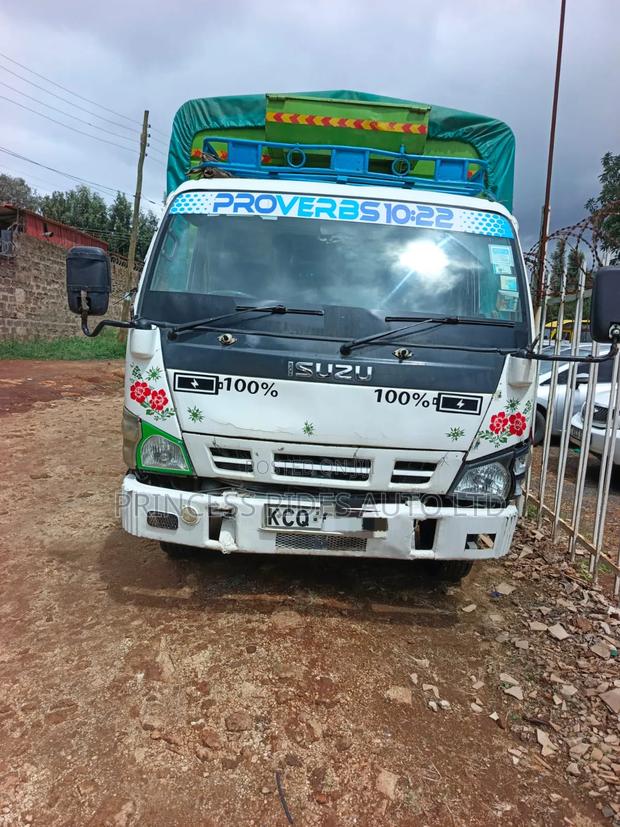 Isuzu NMR 2018 White